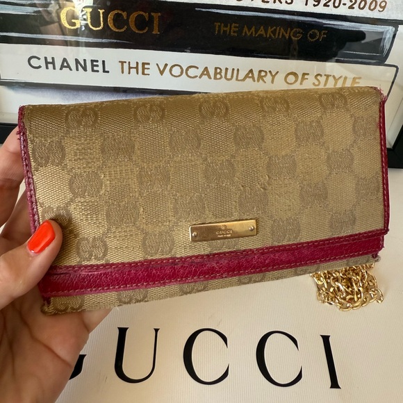 GUCCI GG Canvas and Leather Vintage Long Wallet On Chain Crossbody - Picture 3 of 16